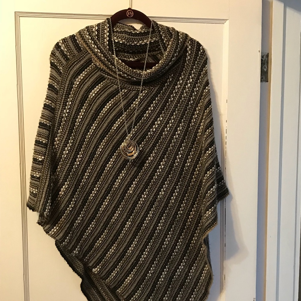 Steve Madden Poncho Sweater!